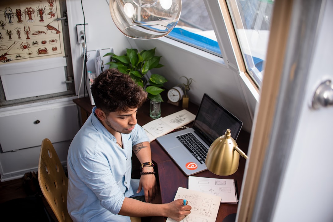 Embracing the Digital Nomad Lifestyle